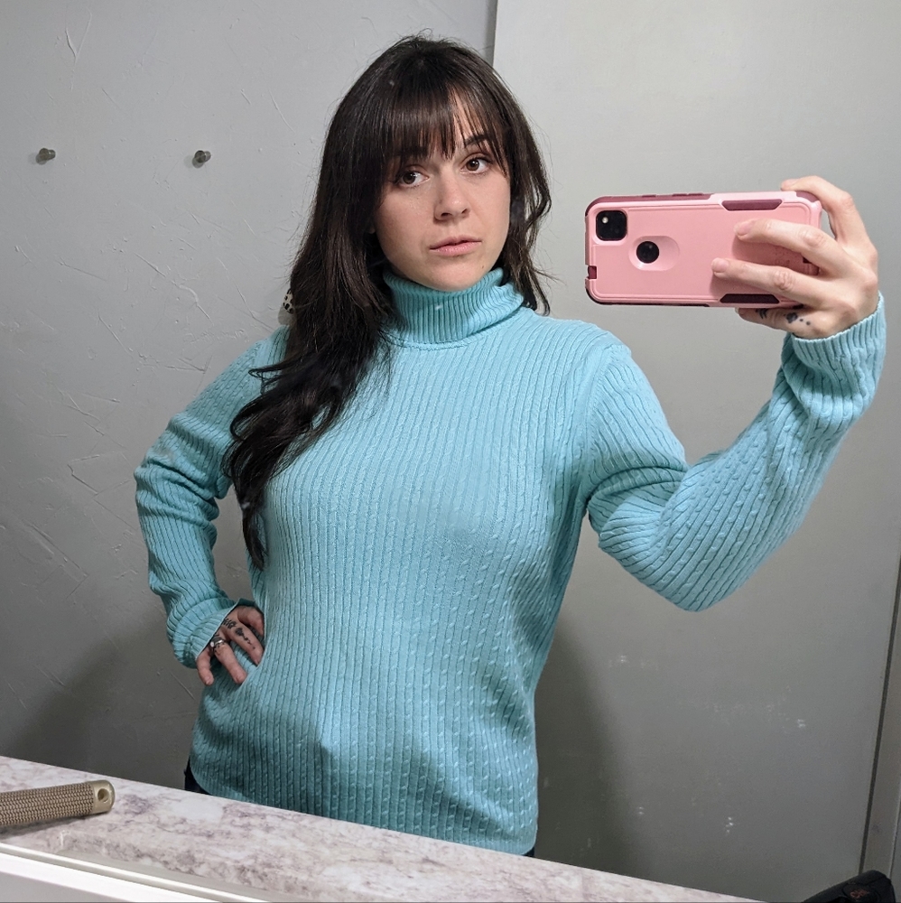 Gorgeous Vintage blue Cable Knit Turtleneck Sweater Med